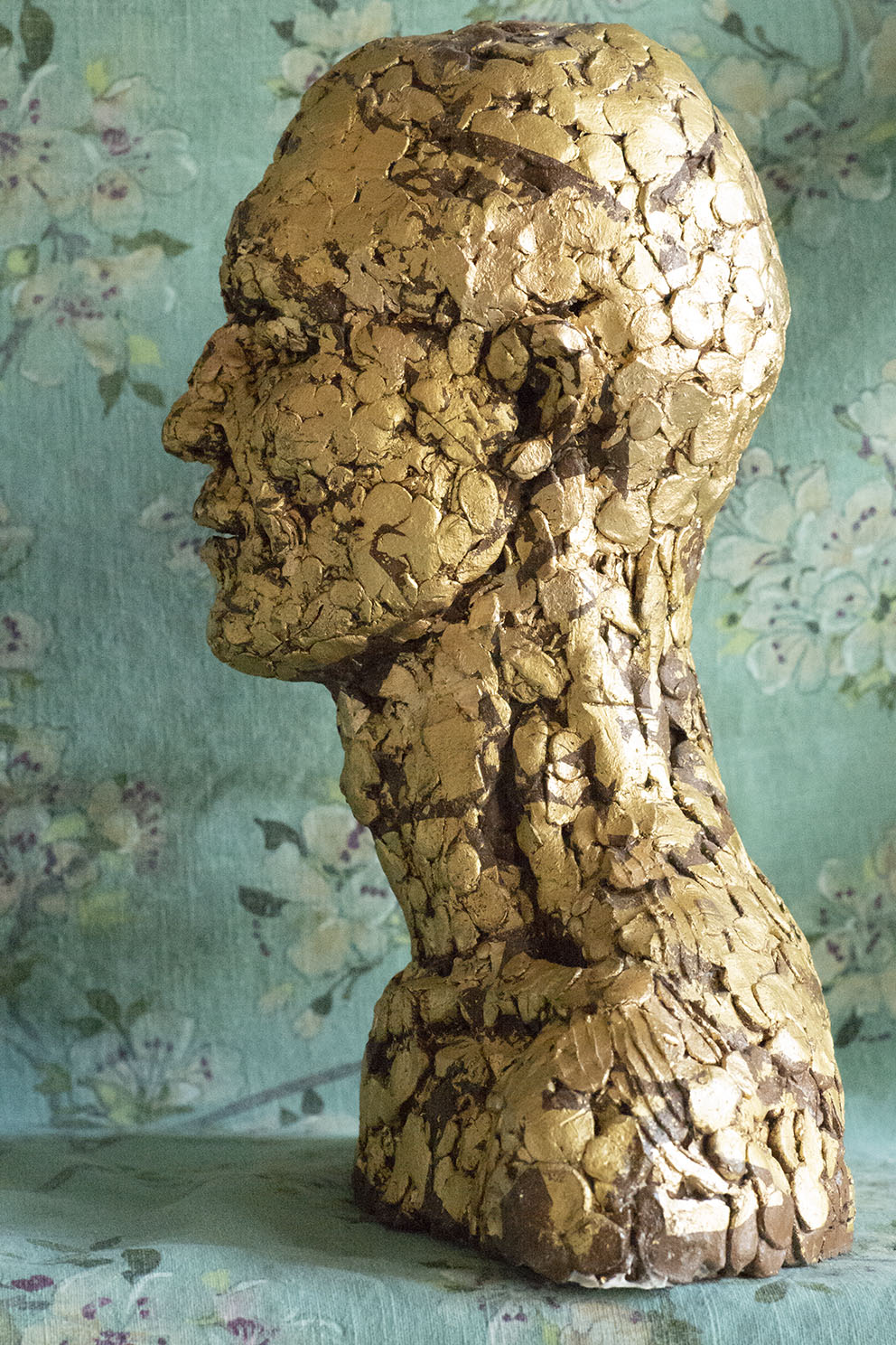 Gold Head — sculpture d'Allel Driss